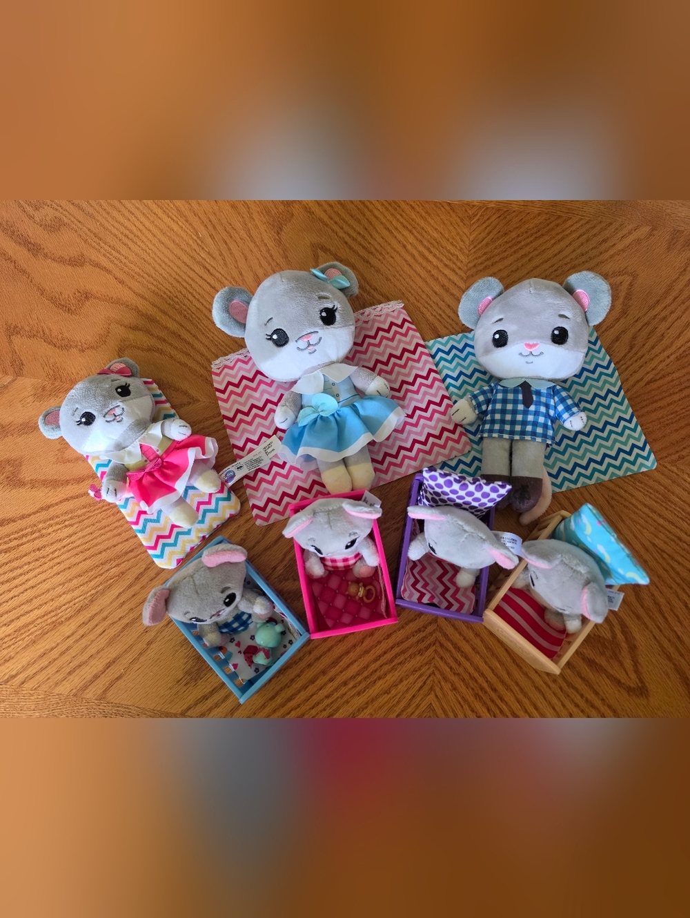 Tiny Tukkins Mouse Family